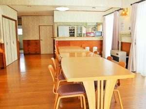 しゃくなげ平第1 　15名用　リビング２