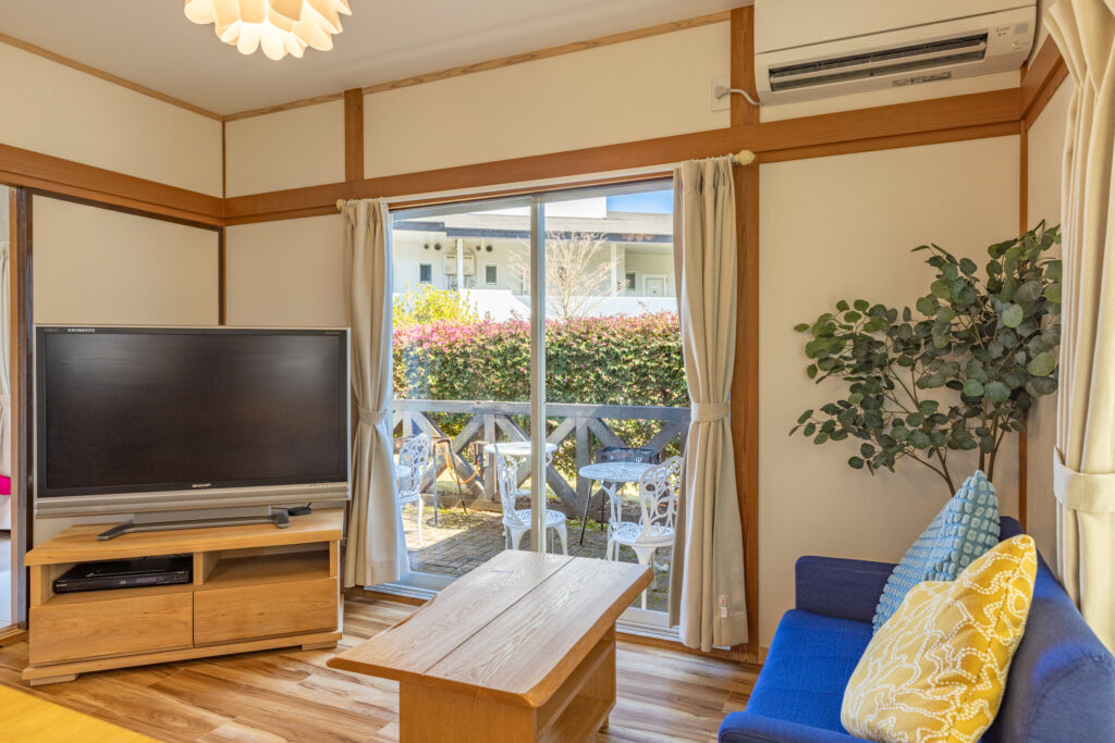 伊豆002　一戸建てコテージ10名用　リビング