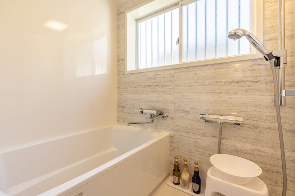 伊豆002　一戸建てコテージ10名用　内風呂